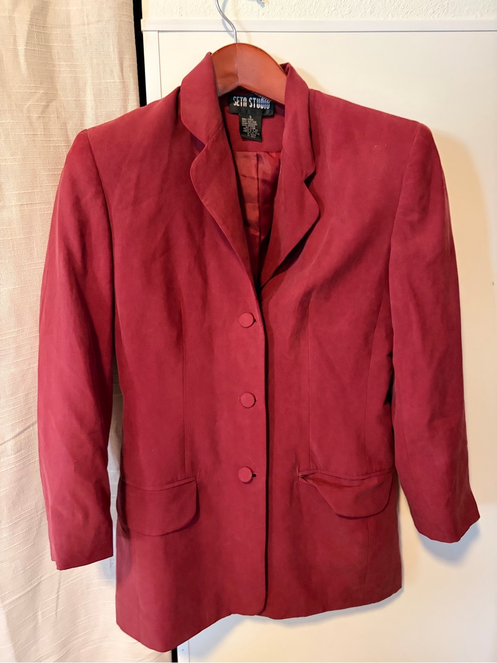 Women's Seta Studio Silk Burgundy Tailored Blazer